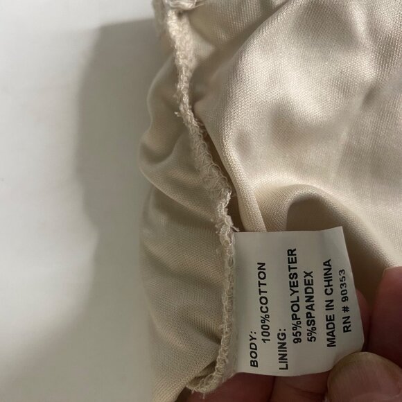 Rebellion Again Crochet Lace Crop Top Size S Sleeveless Boho Hippie Festival - Picture 3 of 12